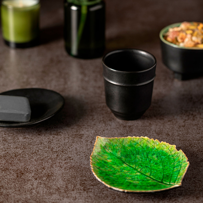 Riviera small hydrangea leaf plate 17.2 x 15 cm - Costa Nova - 5606739957681