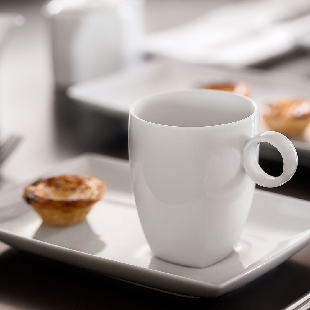 Caneca 307ml e Bandeja Carré Branco - Vista Alegre - 5601266797335