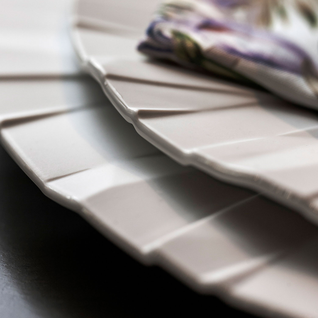 Matrix Dessert Plate, 27 cm, Glazed Porcelain - Vista Alegre - 5601266284934