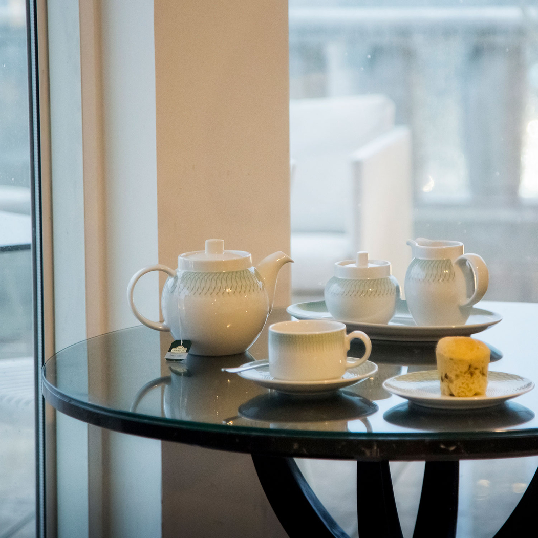 Saucer and Tea Cup 220 ml, Venezia, Porcelain - Vista Alegre - 5601266490977