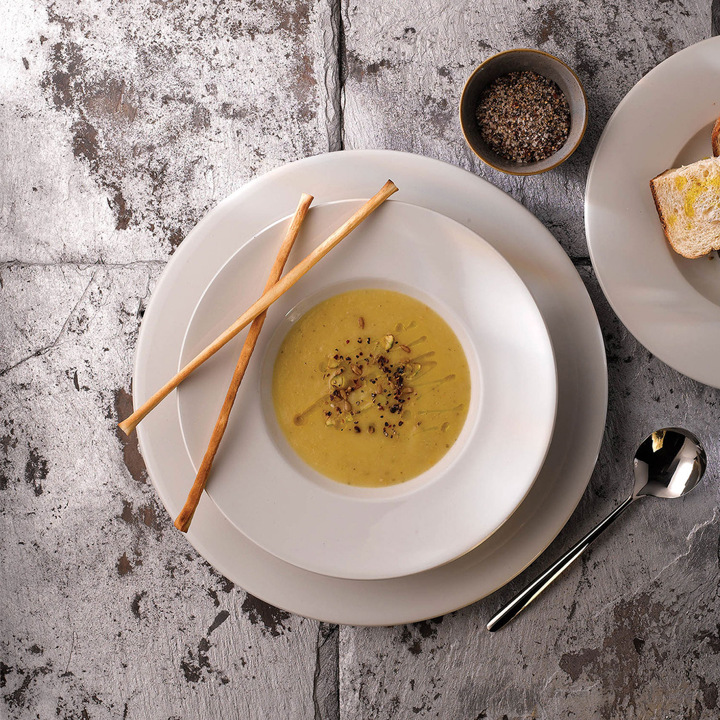 28cm Profile pasta plate, super-vitrified Porcelain - Churchill - 5034414361537