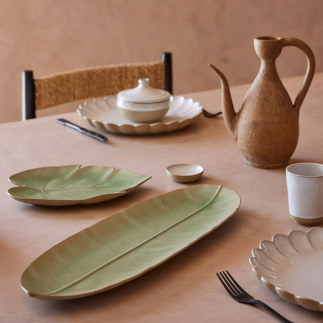 Marrakesh Banana Leaf platter 52.7 x 16 cm Eucalyptus Green - Costa Nova - 5606739971960