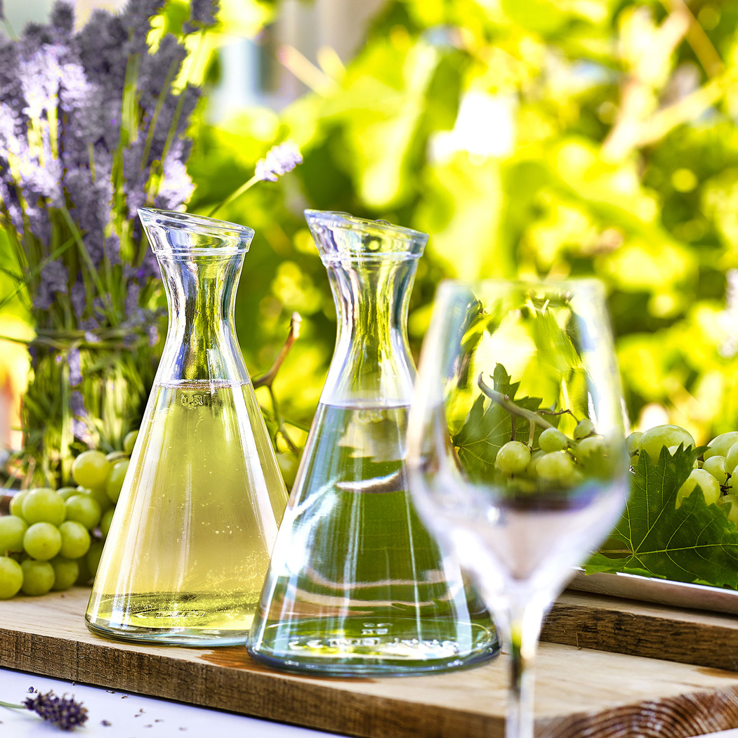 Pisa 250ml Crystal Decanter - Simple, elegant design with tapered neck for easy pouring - Stölzle Lausitz - 9001518007209
